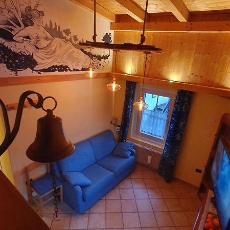 Casa Claudio-Appartamenti In Centro Campitello di Fassa Dış mekan fotoğraf
