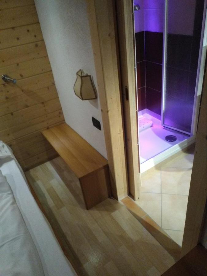 Casa Claudio-Appartamenti In Centro Campitello di Fassa Dış mekan fotoğraf