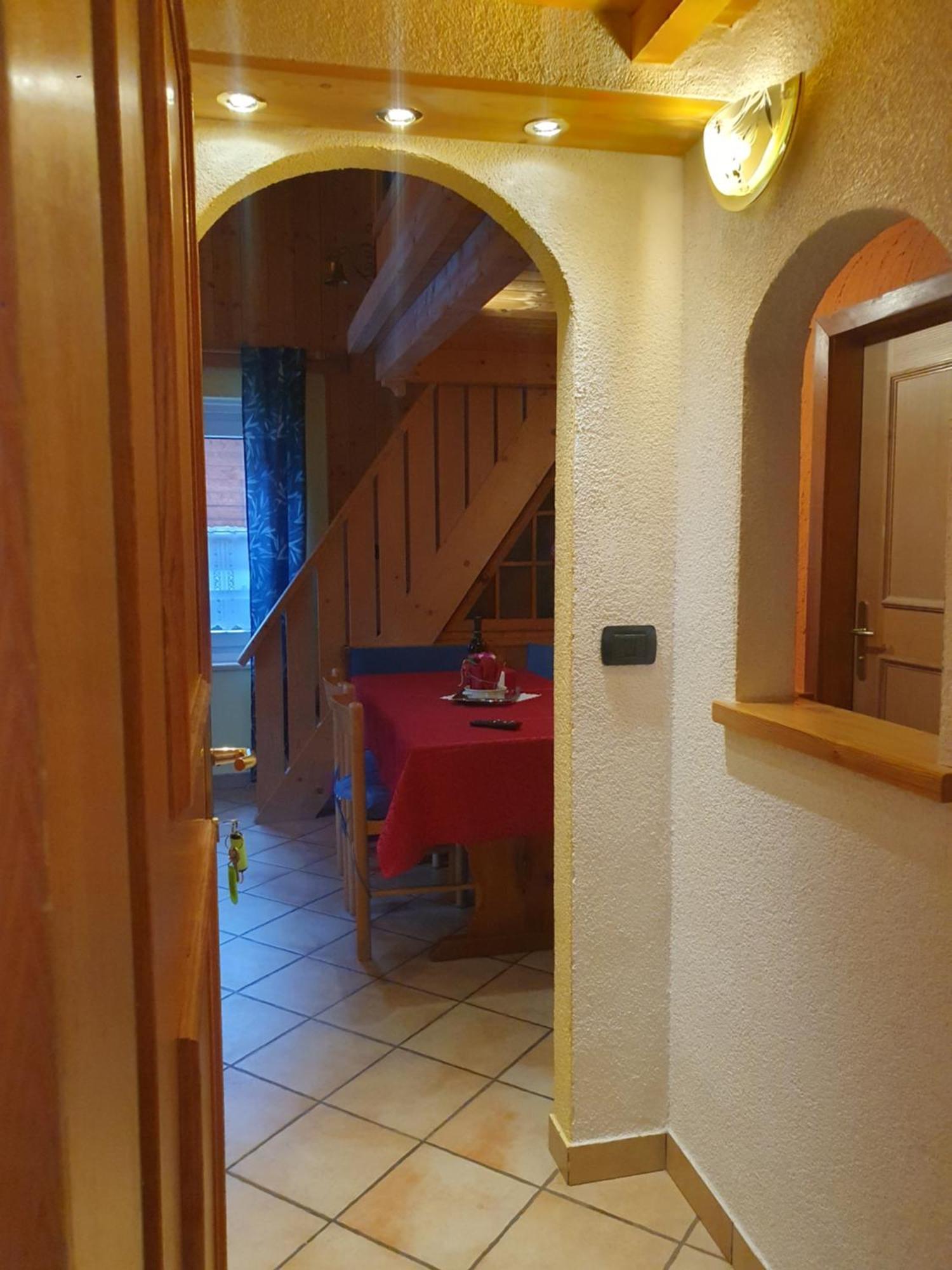 Casa Claudio-Appartamenti In Centro Campitello di Fassa Dış mekan fotoğraf