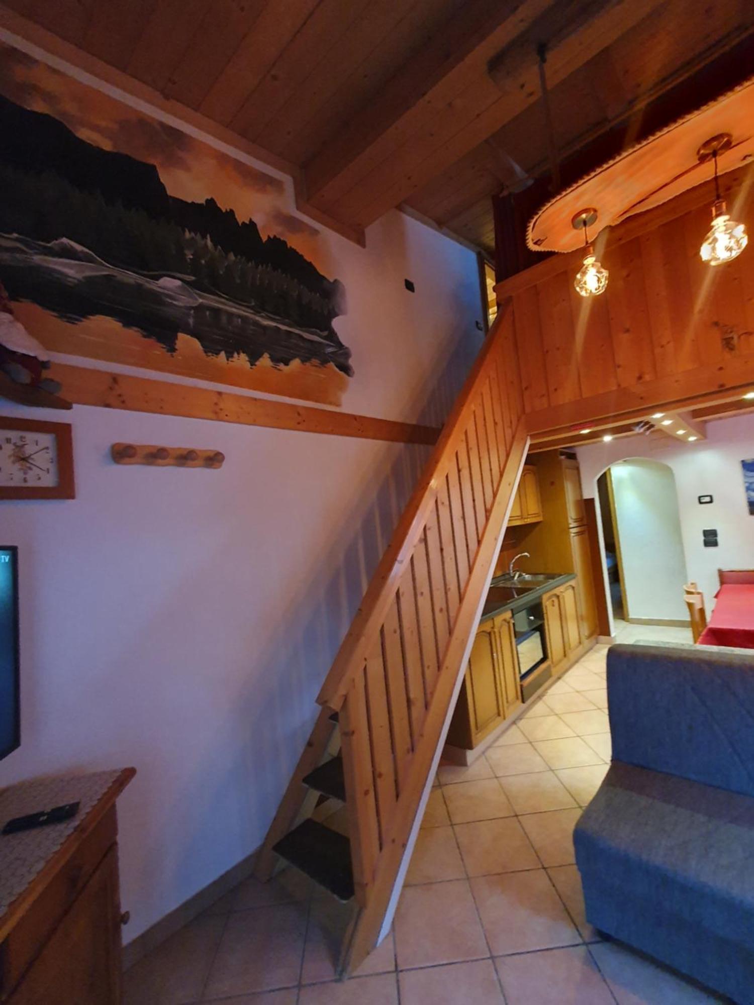 Casa Claudio-Appartamenti In Centro Campitello di Fassa Dış mekan fotoğraf